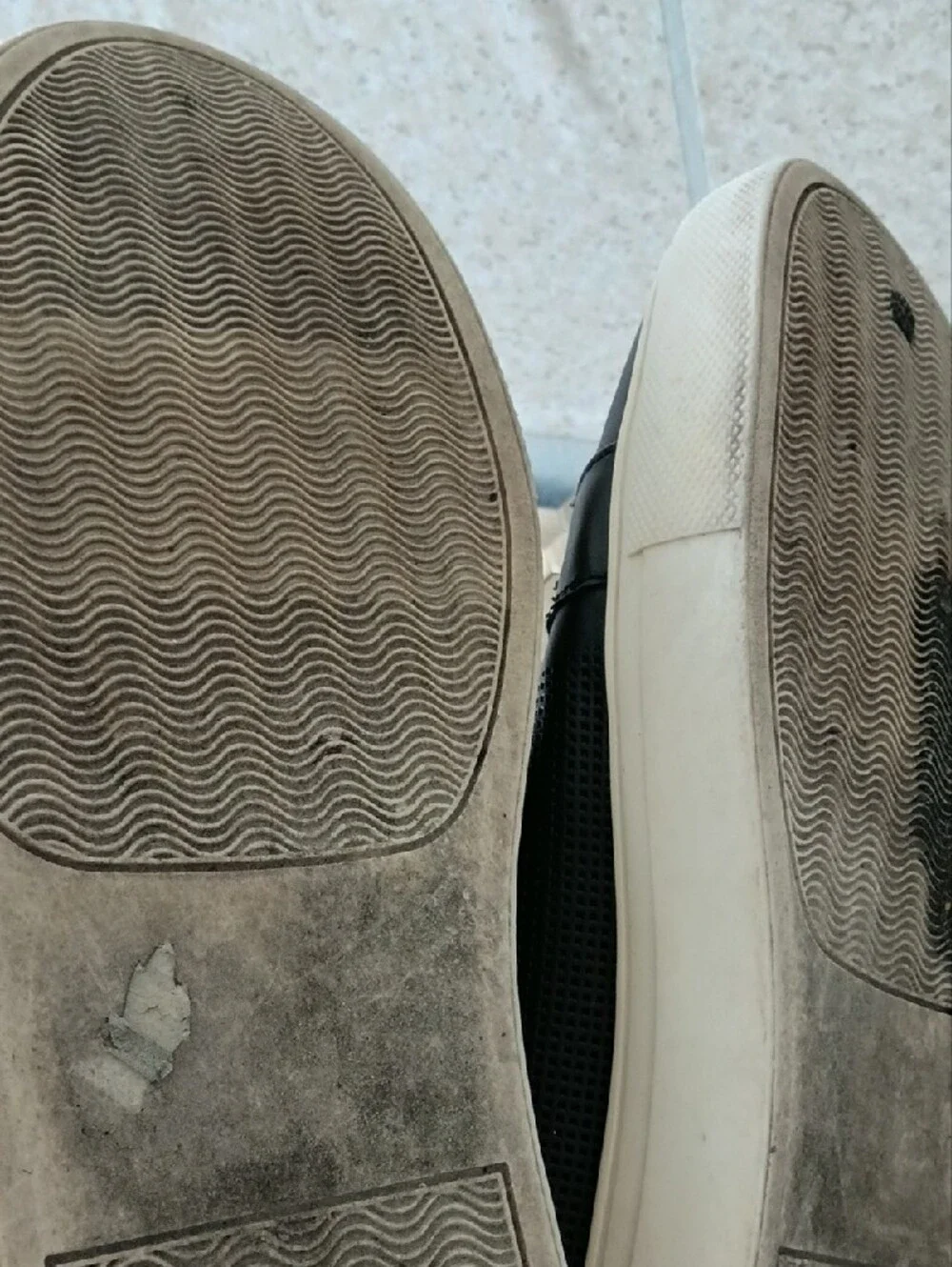 Express Men's Black Low-Top Sneakers with White Soles